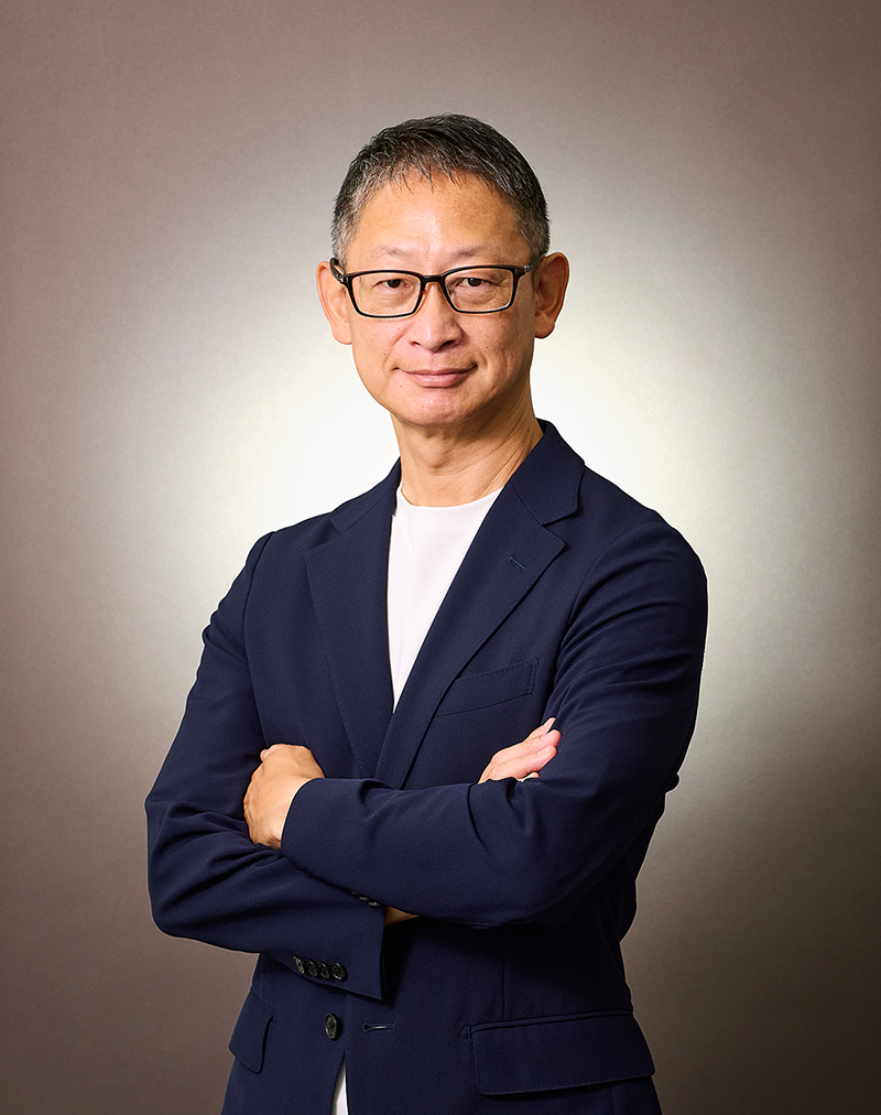 代表取締役社長 山本 康太郎の顔写真。